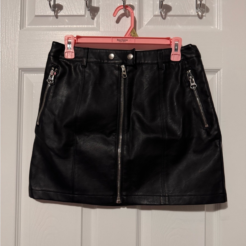 POSTER GIRL Black Full Zip Mini Skirt